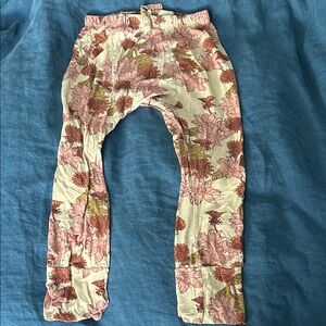 Kate Quinn Floral Bamboo Leggings in Cream and Brown